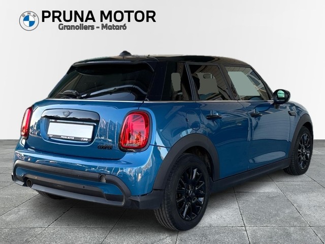 fotoG 3 del MINI MINI 5 Puertas Cooper 100 kW (136 CV) 136cv Gasolina del 2021 en Barcelona