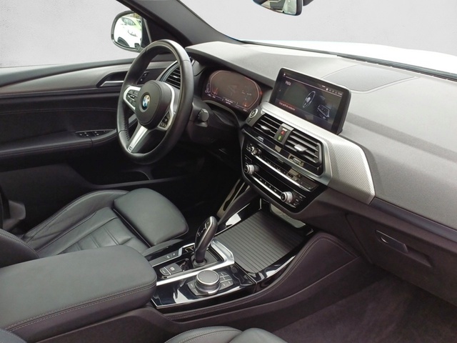 BMW X4 xDrive20d color Blanco. Año 2021. 140KW(190CV). Diésel. En concesionario Marmotor de Las Palmas