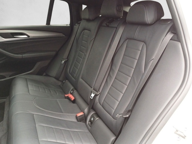 BMW X4 xDrive20d color Blanco. Año 2021. 140KW(190CV). Diésel. En concesionario Marmotor de Las Palmas