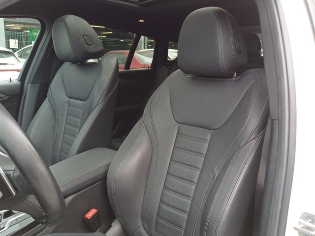 BMW X4 xDrive20d color Blanco. Año 2021. 140KW(190CV). Diésel. En concesionario Marmotor de Las Palmas