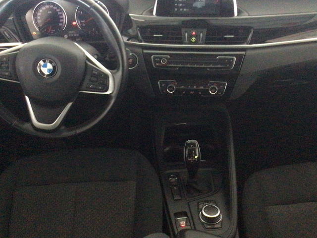 BMW X1 sDrive18d color Blanco. Año 2019. 110KW(150CV). Diésel. En concesionario BYmyCAR Madrid - Alcalá de Madrid