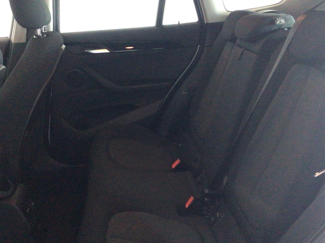 BMW X1 sDrive18d color Blanco. Año 2019. 110KW(150CV). Diésel. En concesionario BYmyCAR Madrid - Alcalá de Madrid