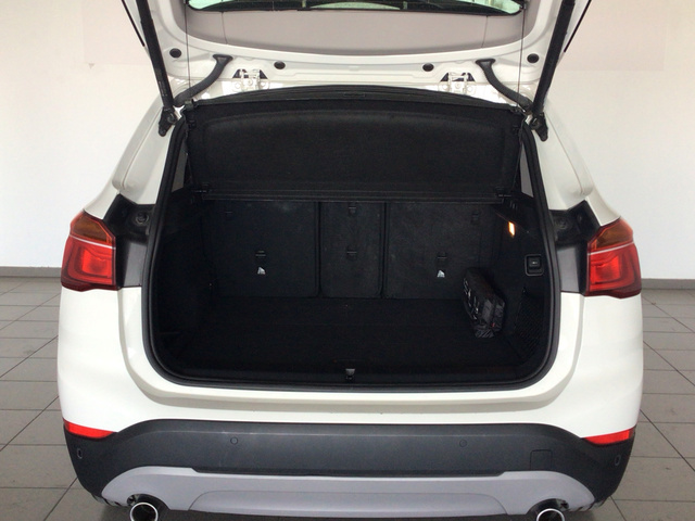 BMW X1 sDrive18d color Blanco. Año 2019. 110KW(150CV). Diésel. En concesionario BYmyCAR Madrid - Alcalá de Madrid