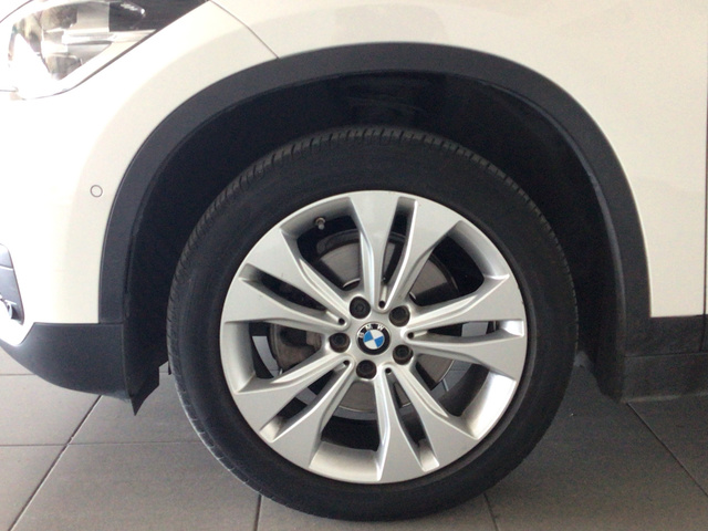 BMW X1 sDrive18d color Blanco. Año 2019. 110KW(150CV). Diésel. En concesionario BYmyCAR Madrid - Alcalá de Madrid
