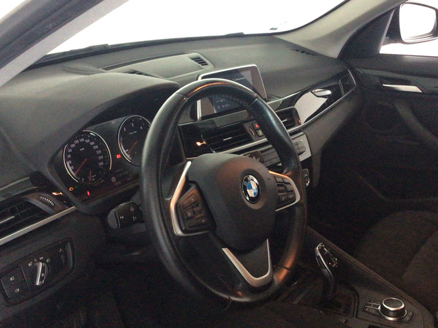 BMW X1 sDrive18d color Blanco. Año 2019. 110KW(150CV). Diésel. En concesionario BYmyCAR Madrid - Alcalá de Madrid