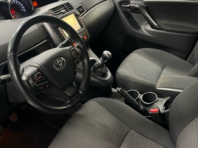 Toyota Verso 130 Advance 97 kW (132 CV)