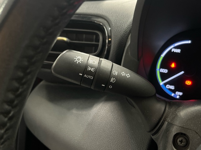 Toyota Yaris Cross 120H Adventure 85 kW (116 CV)