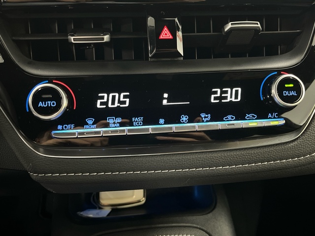Toyota Corolla 1.8 125H Style E-CVT 90 kW (122 CV)