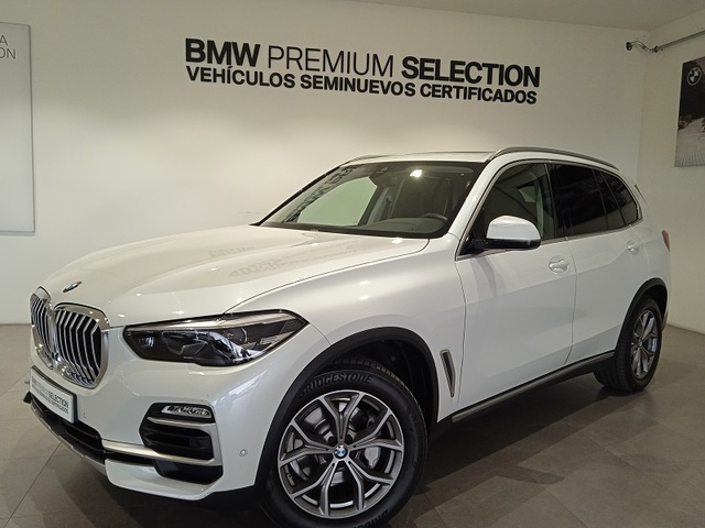 BMW X5 xDrive30d color Blanco. Año 2020. 195KW(265CV). Diésel. En concesionario Albamocion S.L. ALBACETE de Albacete