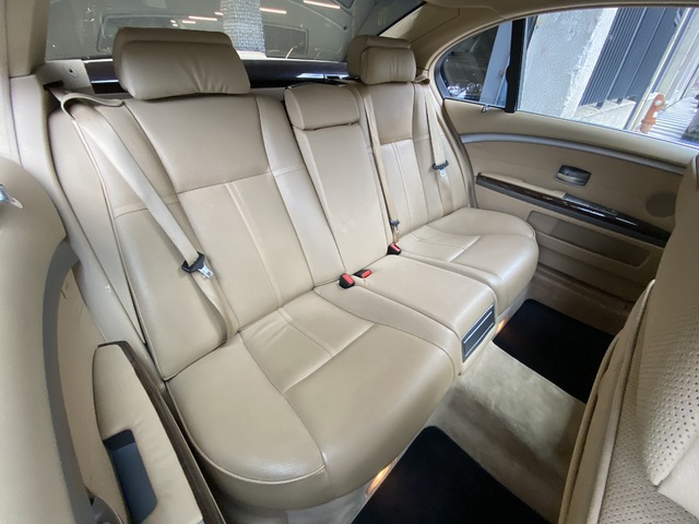 BMW Serie 7 750Li 270 kW (367 CV)