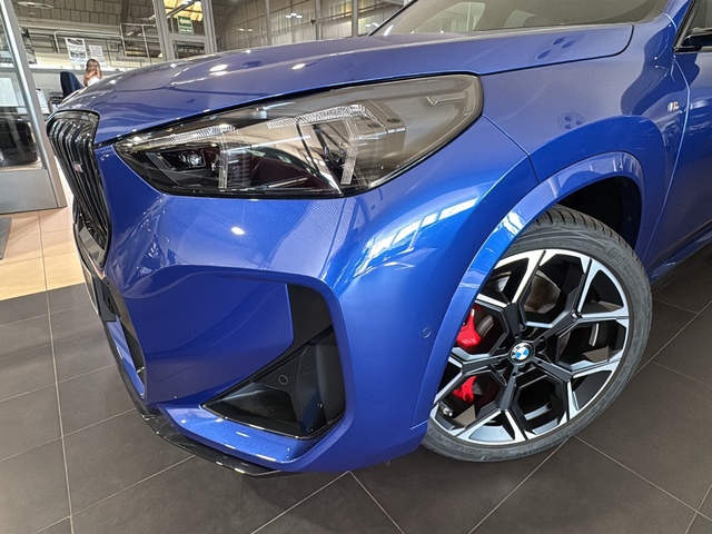 BMW X1 M35i color Azul. Año 2025. 221KW(300CV). Gasolina. En concesionario BMW Avilcar Ávila de Ávila