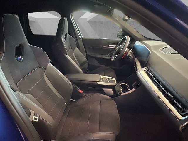 BMW X1 M35i color Azul. Año 2025. 221KW(300CV). Gasolina. En concesionario BMW Avilcar Ávila de Ávila