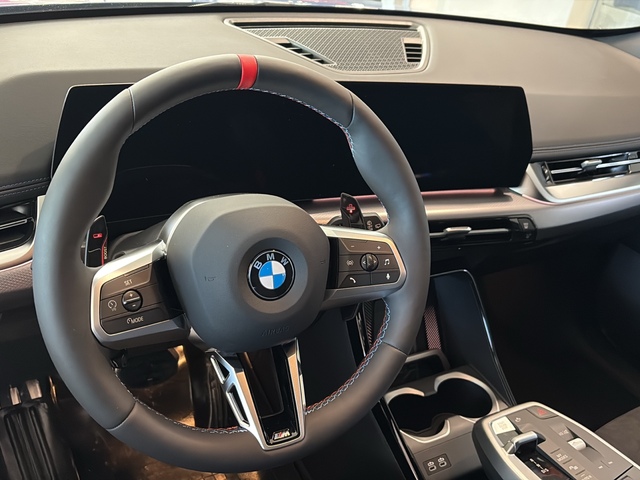 BMW X1 M35i color Azul. Año 2025. 221KW(300CV). Gasolina. En concesionario BMW Avilcar Ávila de Ávila