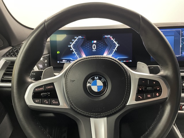 BMW X6 xDrive40d color Blanco. Año 2024. 259KW(352CV). Diésel. En concesionario Maberauto de Castellón