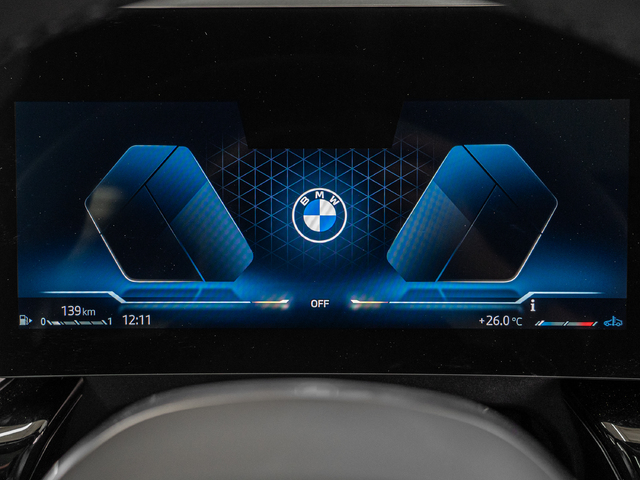 BMW X1 sDrive20i color Verde. Año 2024. 125KW(170CV). Gasolina. En concesionario Caetano Cuzco, Alcalá de Madrid