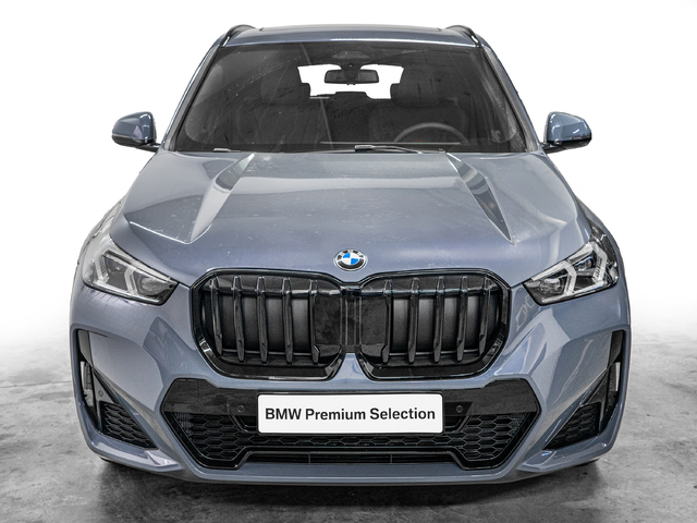 BMW X1 sDrive20i color Gris. Año 2024. 125KW(170CV). Gasolina. En concesionario Caetano Cuzco, Salvatierra de Madrid