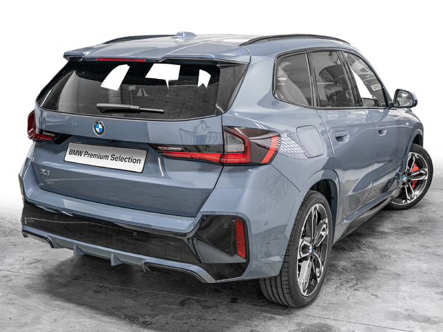 BMW X1 sDrive20i color Gris. Año 2024. 125KW(170CV). Gasolina. En concesionario Caetano Cuzco, Salvatierra de Madrid