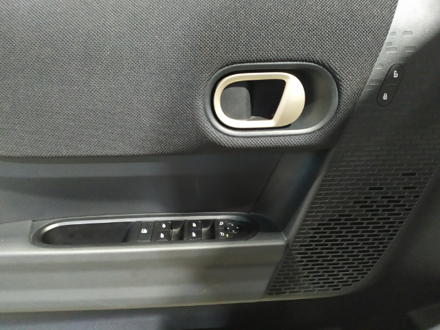 fotoG 16 del MINI MINI 5 Puertas Cooper C 115 kW (156 CV) 156cv Gasolina del 2025 en Alicante