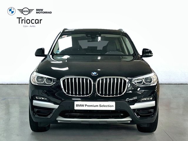BMW X3 xDrive20i color Negro. Año 2021. 135KW(184CV). Gasolina. En concesionario Triocar Gijón (Bmw y Mini) de Asturias