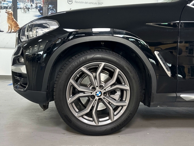 BMW X3 xDrive20i color Negro. Año 2021. 135KW(184CV). Gasolina. En concesionario Triocar Gijón (Bmw y Mini) de Asturias