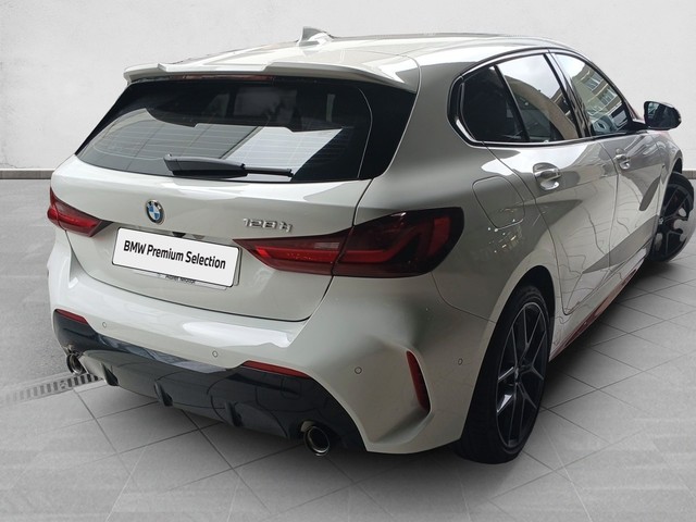 BMW Serie 1 128ti color Blanco. Año 2023. 195KW(265CV). Gasolina. En concesionario Enekuri Motor de Vizcaya
