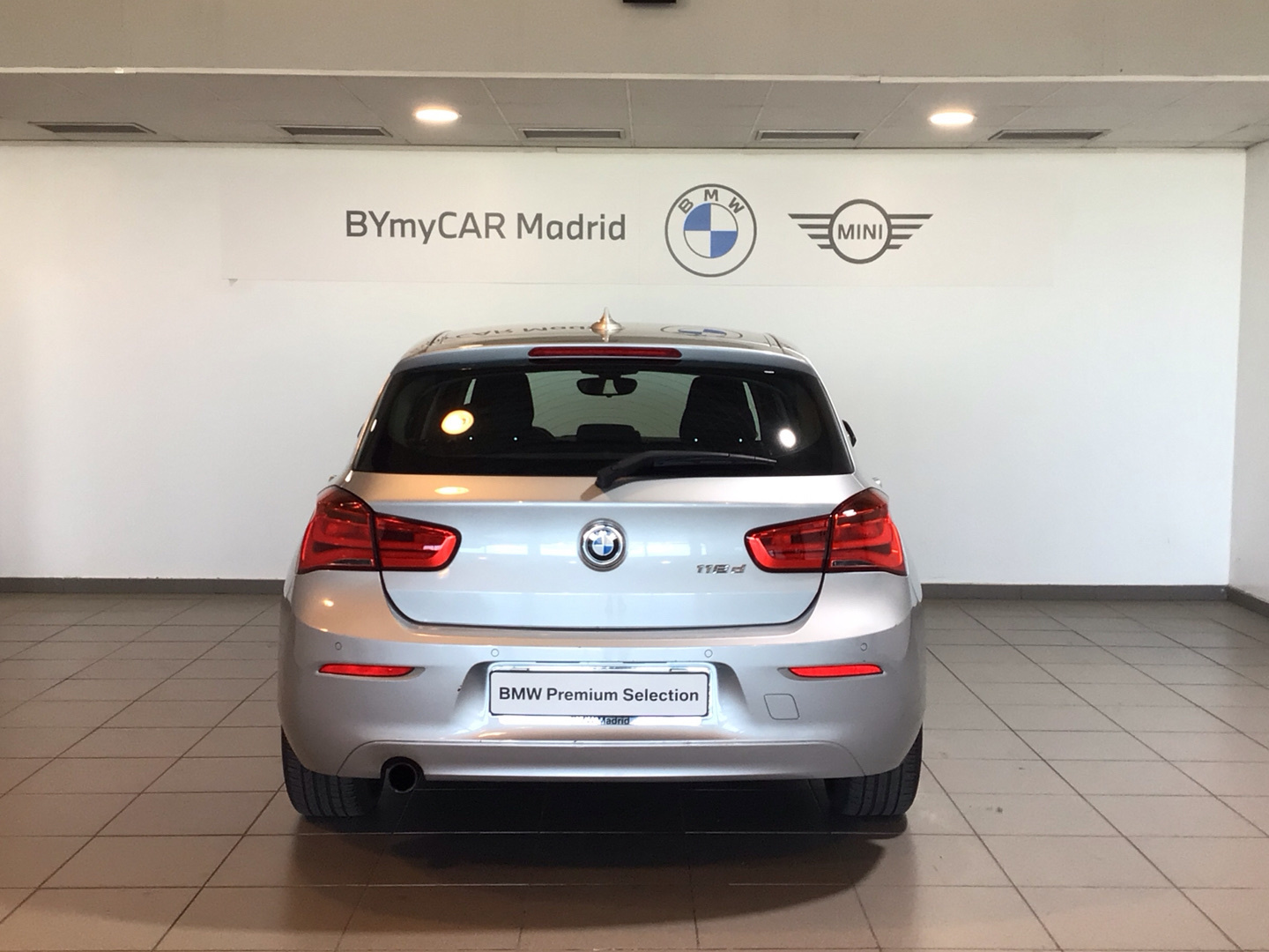 BMW Serie 1 116d color Gris Plata. Año 2015. 85KW(116CV). Diésel. En concesionario BYmyCAR Madrid - Alcalá de Madrid