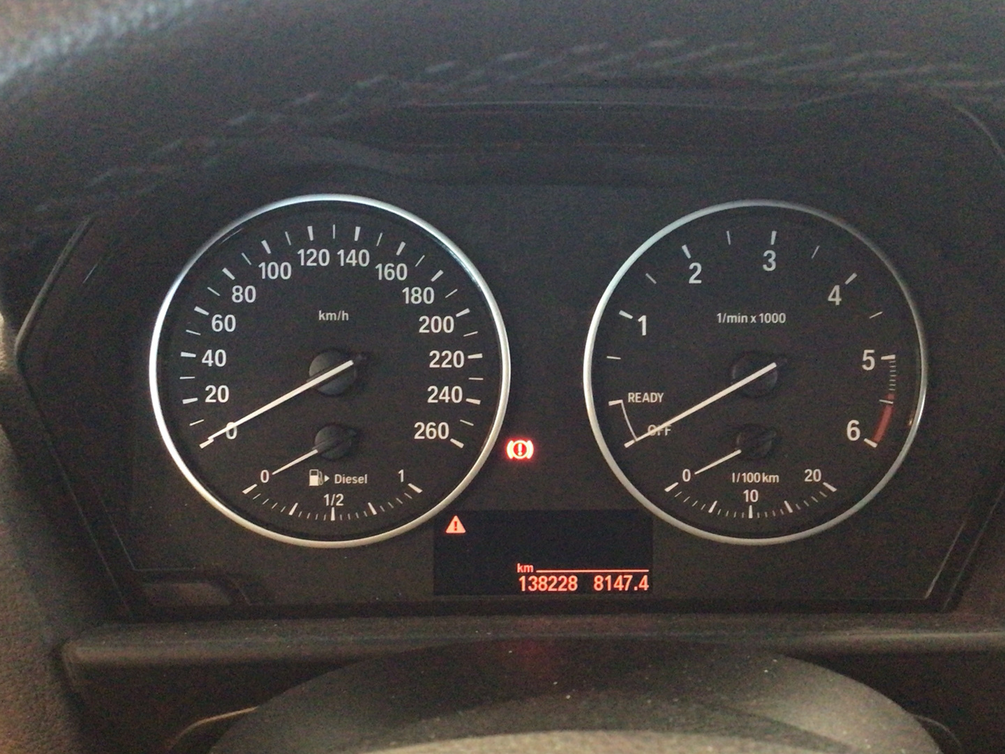 BMW Serie 1 116d color Gris Plata. Año 2015. 85KW(116CV). Diésel. En concesionario BYmyCAR Madrid - Alcalá de Madrid