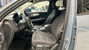 Volvo XC40 T3 Momentum Pro Auto 120 kW (163 CV) - 8 Volvo XC40 T3 Ocasión 120 KW (163CV) - 8