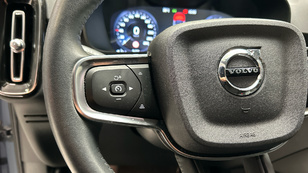 Volvo XC40 T3 Momentum Pro Auto 120 kW (163 CV) - 16 Volvo XC40 T3 Ocasión 120 KW (163CV) - 16