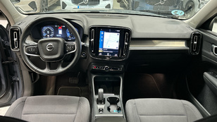 Volvo XC40 T3 Momentum Pro Auto 120 kW (163 CV) - 21 Volvo XC40 T3 Ocasión 120 KW (163CV) - 21