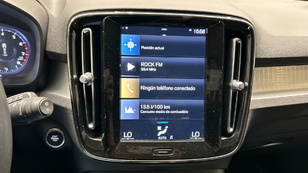 Volvo XC40 T3 Momentum Pro Auto 120 kW (163 CV) - 25 Volvo XC40 T3 Ocasión 120 KW (163CV) - 25