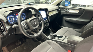 Volvo XC40 T3 Momentum Pro Auto 120 kW (163 CV) - 40 Volvo XC40 T3 Ocasión 120 KW (163CV) - 40