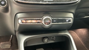 Volvo XC40 T3 Momentum Pro Auto 120 kW (163 CV) - 44 Volvo XC40 T3 Ocasión 120 KW (163CV) - 44