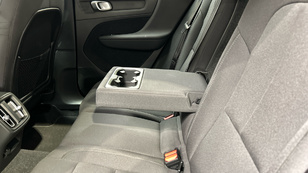 Volvo XC40 T3 Momentum Pro Auto 120 kW (163 CV) - 48 Volvo XC40 T3 Ocasión 120 KW (163CV) - 48