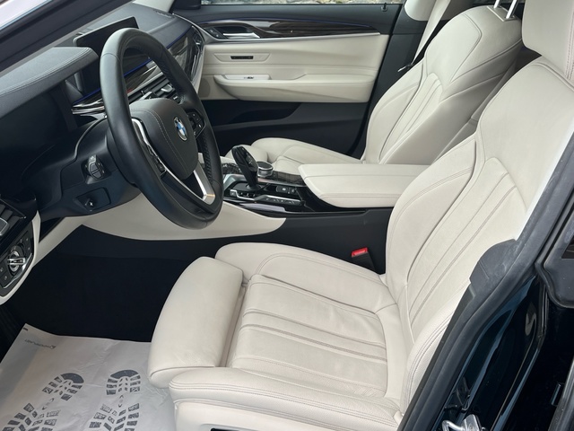 BMW Serie 6 630d Gran Turismo color Negro. Año 2019. 195KW(265CV). Diésel. En concesionario Grünblau Motor (Bmw y Mini) de Cantabria