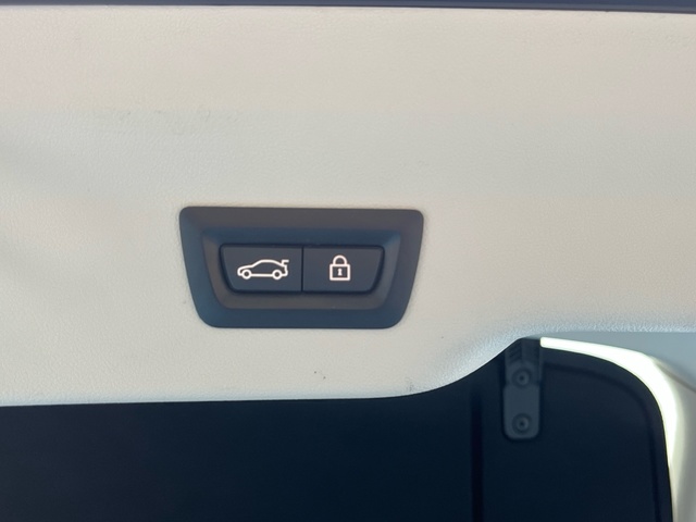 BMW Serie 6 630d Gran Turismo color Negro. Año 2019. 195KW(265CV). Diésel. En concesionario Grünblau Motor (Bmw y Mini) de Cantabria