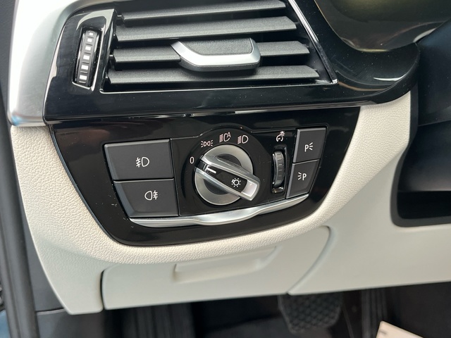 BMW Serie 6 630d Gran Turismo color Negro. Año 2019. 195KW(265CV). Diésel. En concesionario Grünblau Motor (Bmw y Mini) de Cantabria