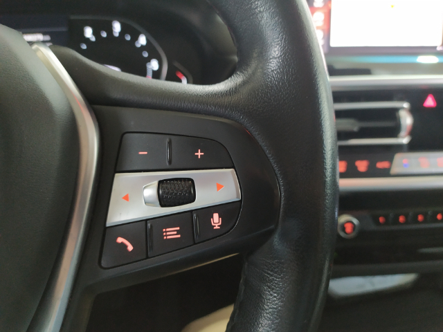 BMW X3 sDrive18d color Blanco. Año 2022. 110KW(150CV). Diésel. En concesionario Hispamovil Elche de Alicante