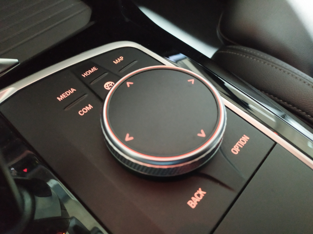 BMW X3 sDrive18d color Blanco. Año 2022. 110KW(150CV). Diésel. En concesionario Hispamovil Elche de Alicante