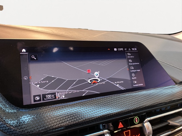 BMW Serie 1 116d color Rojo. Año 2021. 85KW(116CV). Diésel. En concesionario Hispamovil, Torrevieja de Alicante