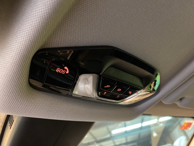 BMW Serie 1 116d color Rojo. Año 2021. 85KW(116CV). Diésel. En concesionario Hispamovil, Torrevieja de Alicante