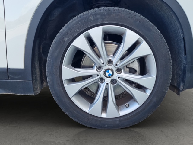 BMW X1 sDrive18d color Blanco. Año 2019. 110KW(150CV). Diésel. En concesionario GANDIA Automoviles Fersan, S.A. de Valencia