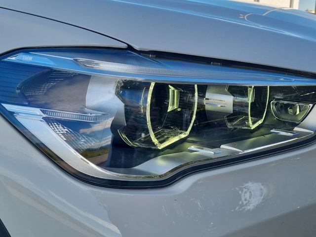 BMW X1 sDrive18d color Blanco. Año 2019. 110KW(150CV). Diésel. En concesionario GANDIA Automoviles Fersan, S.A. de Valencia