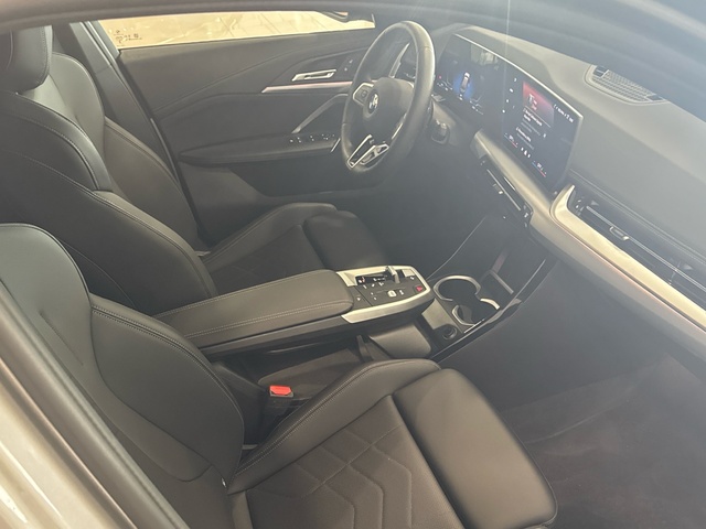 BMW X1 sDrive20d color Gris Plata. Año 2025. 120KW(163CV). Diésel. En concesionario Burgocar (Bmw y Mini) de Burgos