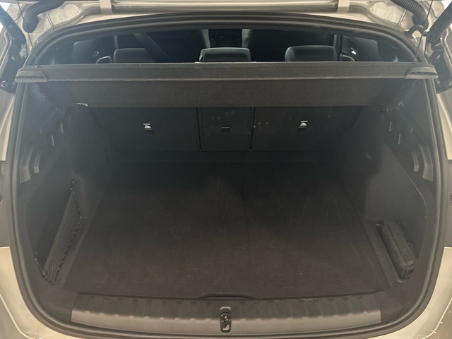 BMW X1 sDrive20d color Gris Plata. Año 2025. 120KW(163CV). Diésel. En concesionario Burgocar (Bmw y Mini) de Burgos