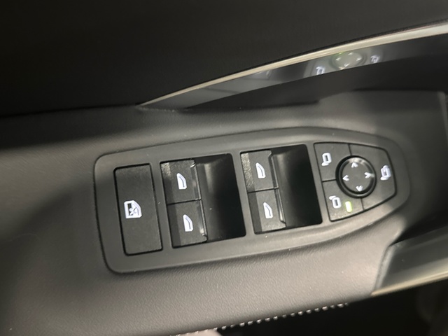 BMW X1 sDrive20d color Gris Plata. Año 2025. 120KW(163CV). Diésel. En concesionario Burgocar (Bmw y Mini) de Burgos