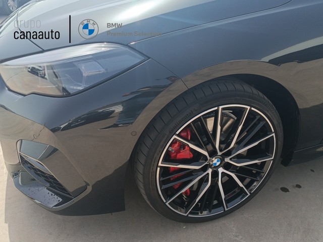 BMW Serie 2 218i Gran Coupe color Negro. Año 2021. 103KW(140CV). Gasolina. En concesionario TACO de Sta. C. Tenerife