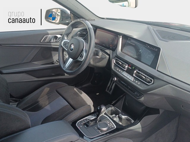 BMW Serie 2 218i Gran Coupe color Negro. Año 2021. 103KW(140CV). Gasolina. En concesionario TACO de Sta. C. Tenerife
