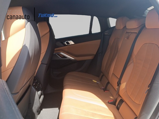 BMW X6 xDrive40d color Azul. Año 2021. 250KW(340CV). Diésel. En concesionario TACO de Sta. C. Tenerife