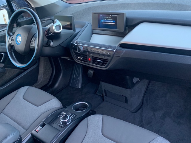 BMW i3 120Ah color Blanco. Año 2019. 125KW(170CV). Eléctrico. En concesionario Celtamotor Caldas Reis de Pontevedra